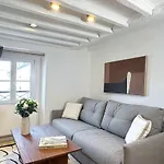Opera - Premium Apartment With Lift Near Gare De L\'Est For 4